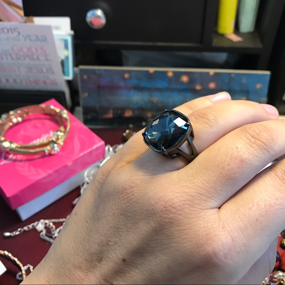 Supreme ring Sizes 6 and 8